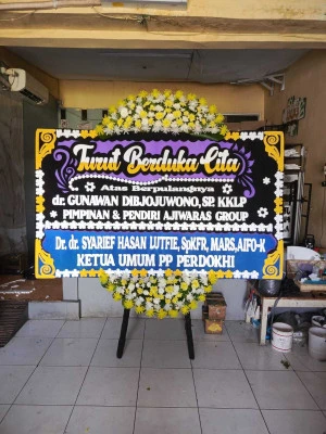 Papan Bunga di Stadion Batam
